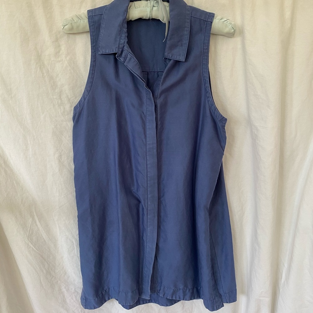 Blue sleeveless button down